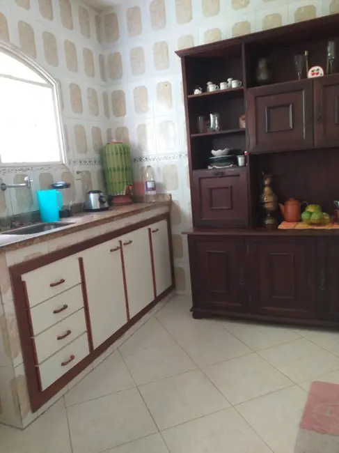 Casa com 4 quartos à venda, 170m2 em Jardim Excelsior, Cabo Frio - RJ - imagem 9 Foto 9 de Casa com 4 quartos à venda, 170m2 em Jardim Excelsior, Cabo Frio - RJ