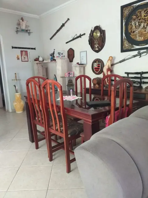 Casa com 4 quartos à venda, 170m2 em Jardim Excelsior, Cabo Frio - RJ - imagem 4 Foto 4 de Casa com 4 quartos à venda, 170m2 em Jardim Excelsior, Cabo Frio - RJ