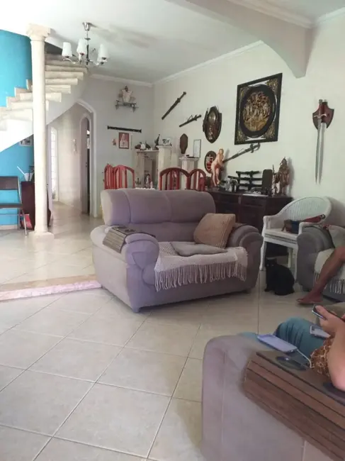 Casa com 4 quartos à venda, 170m2 em Jardim Excelsior, Cabo Frio - RJ - imagem 3 Foto 3 de Casa com 4 quartos à venda, 170m2 em Jardim Excelsior, Cabo Frio - RJ