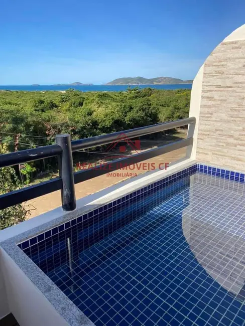 Foto 1 de Casa de Condomínio com 3 quartos à venda, 75m2 em Peró, Cabo Frio - RJ