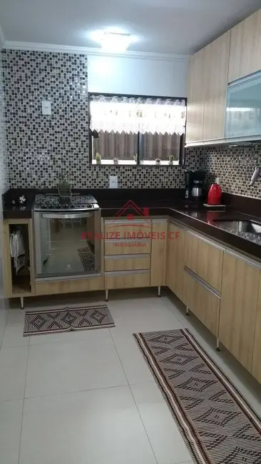 Foto 7 de Casa de Condomínio com 3 quartos à venda, 200m2 em Jardim Flamboyant, Cabo Frio - RJ