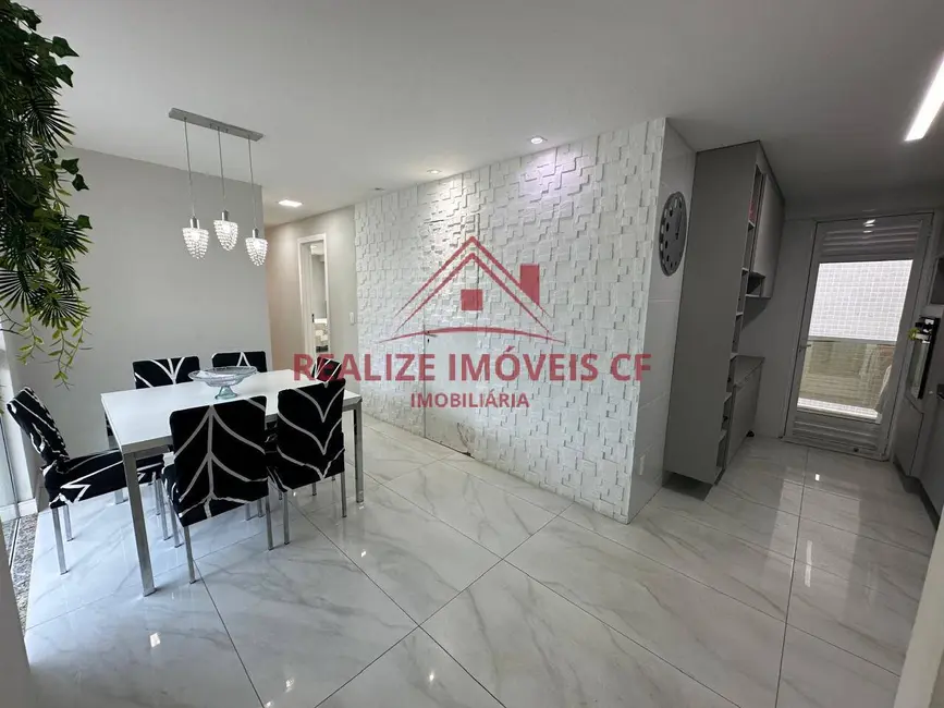 Apartamento com 2 quartos à venda, 110m2 em Centro, Cabo Frio - RJ - imagem 2 Foto 2 de Apartamento com 2 quartos à venda, 110m2 em Centro, Cabo Frio - RJ