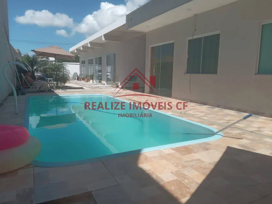 Foto 1 de Casa com 6 quartos à venda, 150m2 em Cabo Frio - RJ