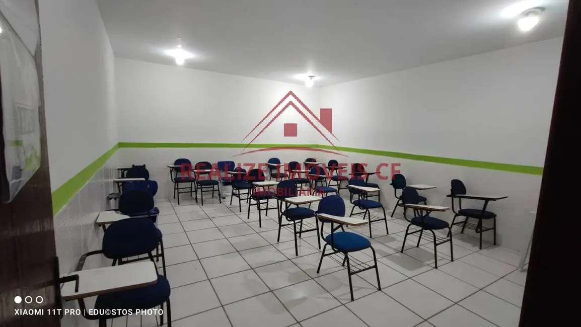 Foto 2 de Sala Comercial para alugar, 300m2 em Jardim Flamboyant, Cabo Frio - RJ