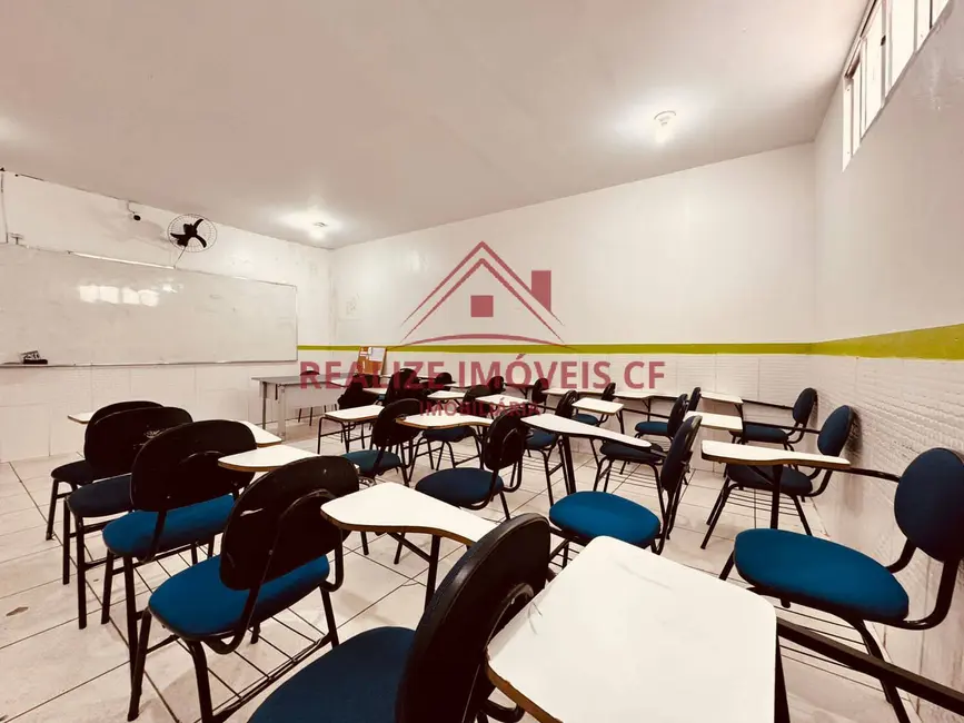 Sala Comercial para alugar, 300m2 em Jardim Flamboyant, Cabo Frio - RJ - imagem 6 Foto 6 de Sala Comercial para alugar, 300m2 em Jardim Flamboyant, Cabo Frio - RJ