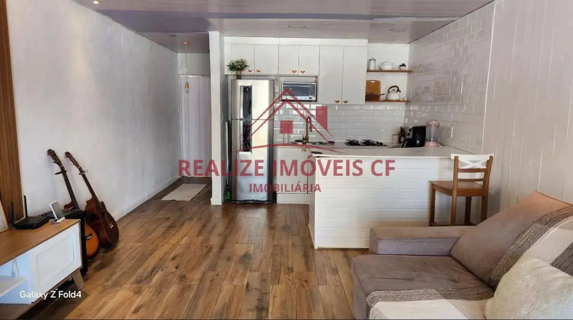 Casa com 1 quarto à venda, 45m2 em Arraial Do Cabo - RJ - imagem 2 Foto 2 de Casa com 1 quarto à venda, 45m2 em Arraial Do Cabo - RJ
