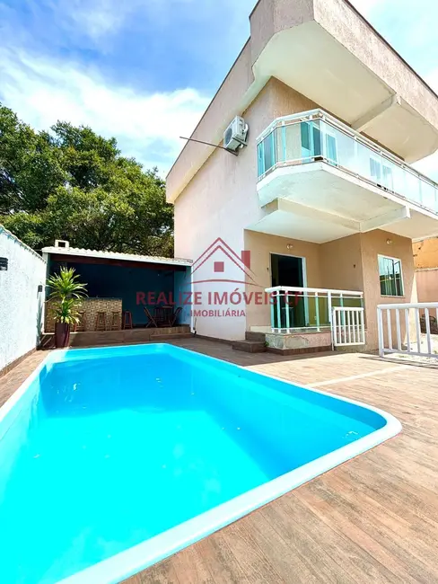 Foto 2 de Casa com 2 quartos à venda, 86m2 em Cabo Frio - RJ