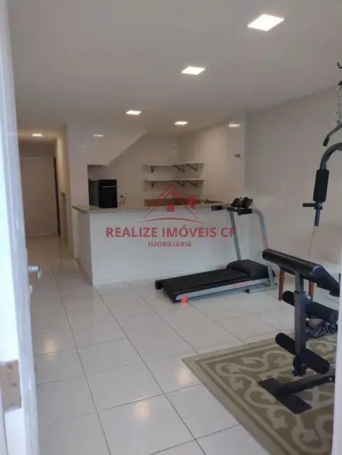 Foto 9 de Casa com 4 quartos à venda em Parque Burle, Cabo Frio - RJ