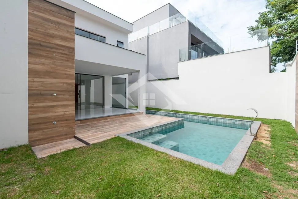 Foto 1 de Casa com 4 quartos à venda, 317m2 em Recreio dos Bandeirantes, Rio De Janeiro - RJ