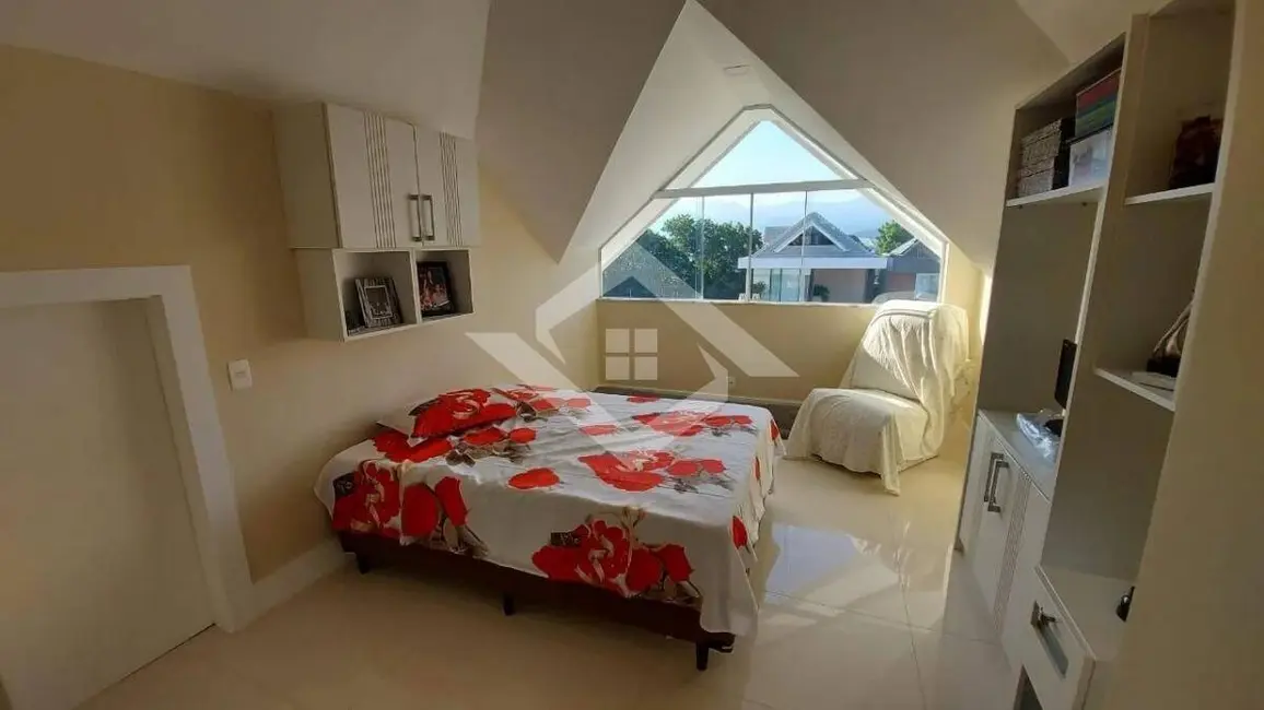 Casa com 4 quartos à venda, 430m2 em Recreio dos Bandeirantes, Rio De Janeiro - RJ - imagem 8 Foto 8 de Casa com 4 quartos à venda, 430m2 em Recreio dos Bandeirantes, Rio De Janeiro - RJ