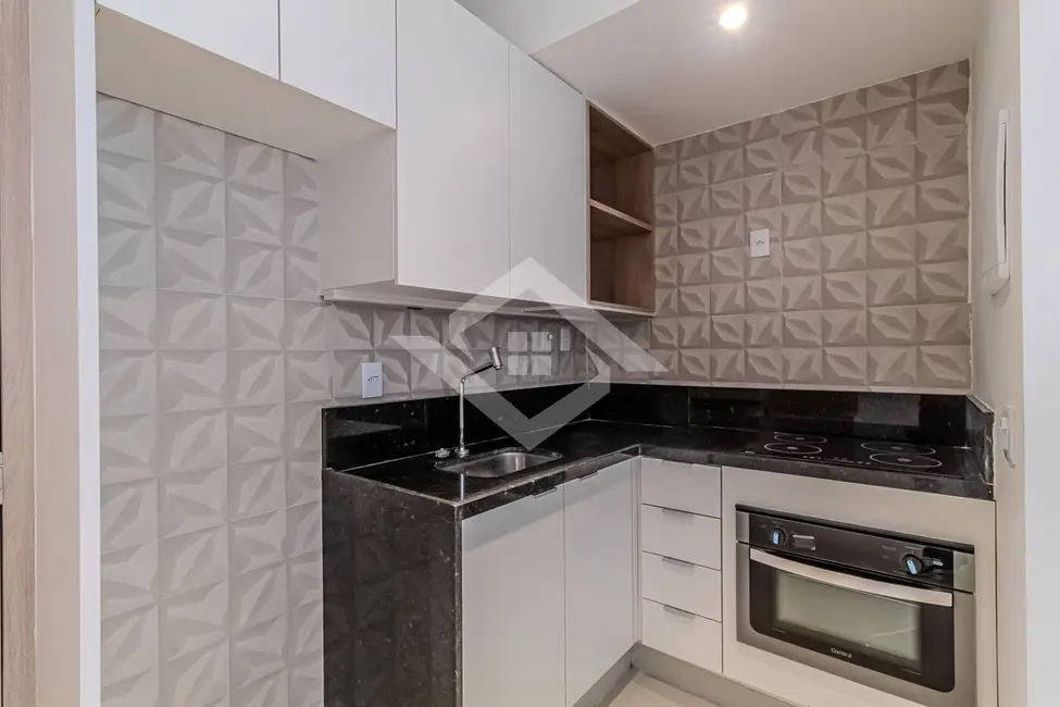 Apartamento com 1 quarto à venda, 35m2 em Copacabana, Rio De Janeiro - RJ - imagem 6 Foto 6 de Apartamento com 1 quarto à venda, 35m2 em Copacabana, Rio De Janeiro - RJ
