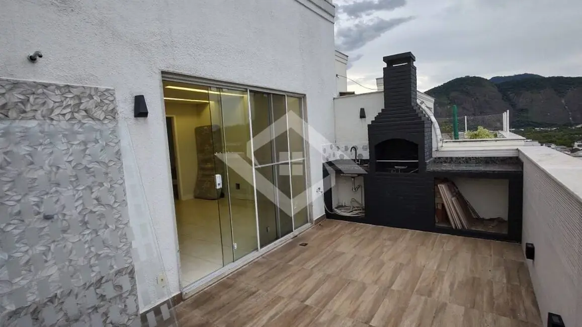 Apartamento com 3 quartos à venda e para alugar, 133m2 em Recreio dos Bandeirantes, Rio De Janeiro - RJ - imagem 3 Foto 3 de Apartamento com 3 quartos à venda e para alugar, 133m2 em Recreio dos Bandeirantes, Rio De Janeiro - RJ