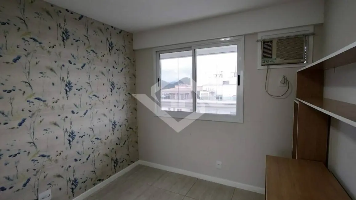 Apartamento com 3 quartos à venda e para alugar, 133m2 em Recreio dos Bandeirantes, Rio De Janeiro - RJ - imagem 8 Foto 8 de Apartamento com 3 quartos à venda e para alugar, 133m2 em Recreio dos Bandeirantes, Rio De Janeiro - RJ