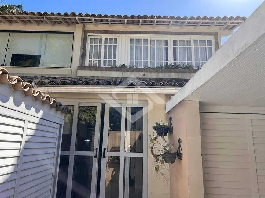 Casa com 3 quartos à venda, 177m2 em Recreio dos Bandeirantes, Rio De Janeiro - RJ - imagem 6 Foto 6 de Casa com 3 quartos à venda, 177m2 em Recreio dos Bandeirantes, Rio De Janeiro - RJ