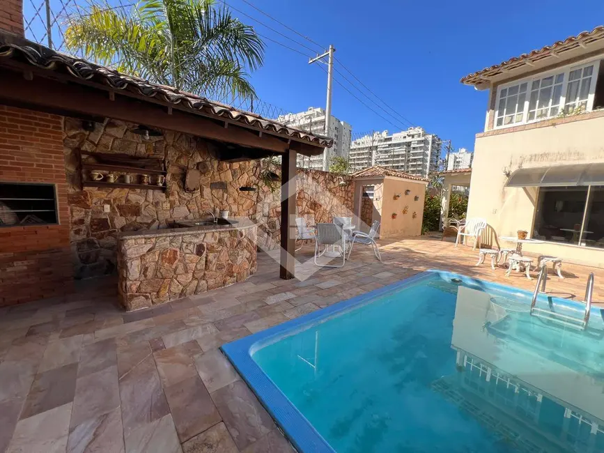Foto 1 de Casa com 3 quartos à venda, 177m2 em Recreio dos Bandeirantes, Rio De Janeiro - RJ