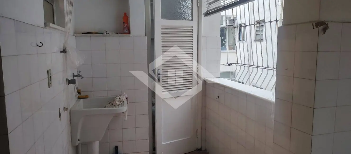 Foto 3 de Apartamento com 2 quartos à venda, 100m2 em Copacabana, Rio De Janeiro - RJ