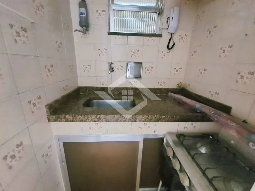 Foto 4 de Apartamento com 1 quarto à venda, 33m2 em Copacabana, Rio De Janeiro - RJ