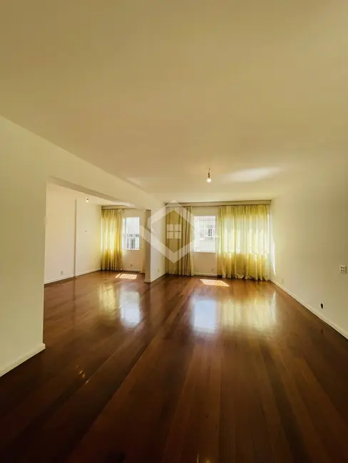 Foto 2 de Apartamento com 5 quartos à venda, 250m2 em Copacabana, Rio De Janeiro - RJ