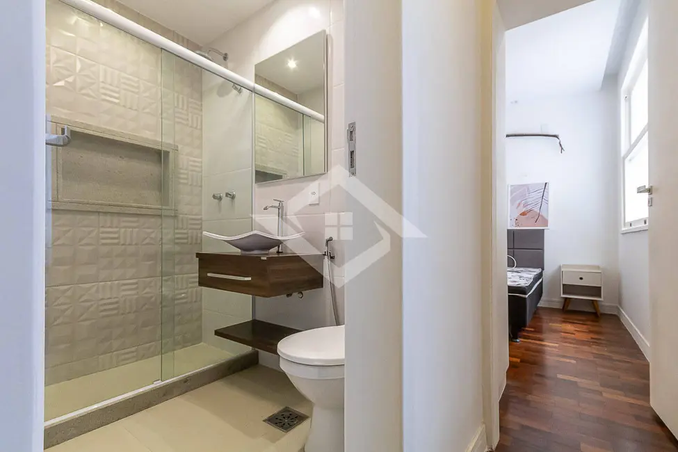 Foto 3 de Apartamento com 2 quartos à venda, 80m2 em Copacabana, Rio De Janeiro - RJ