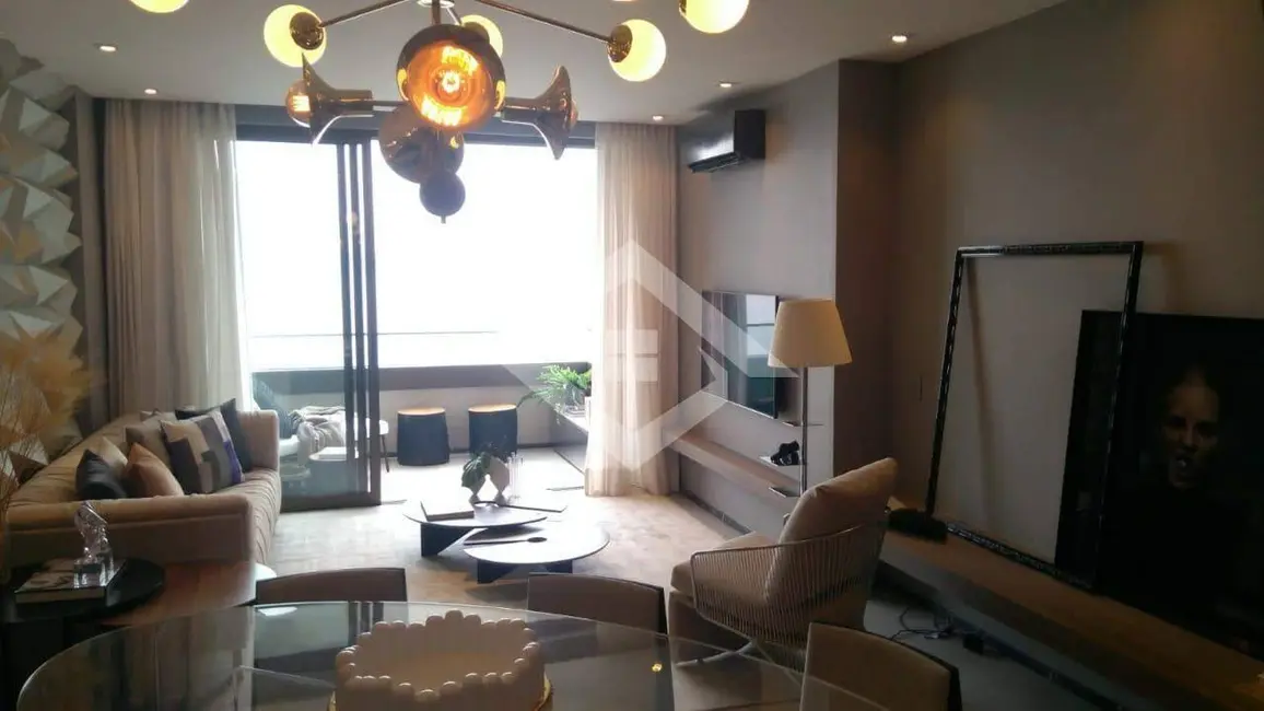 Apartamento com 3 quartos à venda, 148m2 em Flamengo, Rio De Janeiro - RJ - imagem 2 Foto 2 de Apartamento com 3 quartos à venda, 148m2 em Flamengo, Rio De Janeiro - RJ