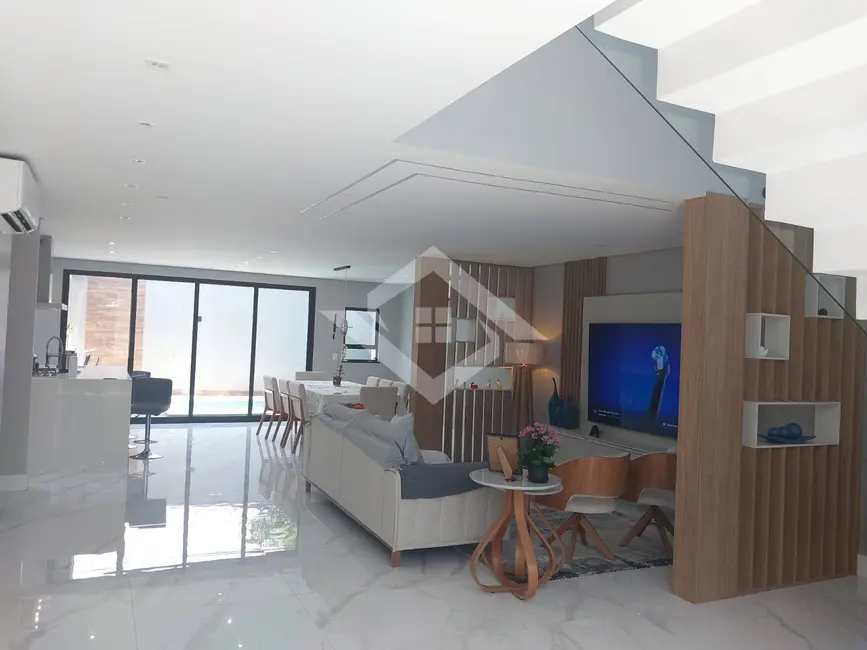 Foto 2 de Casa com 3 quartos à venda, 220m2 em Paciência, Rio De Janeiro - RJ