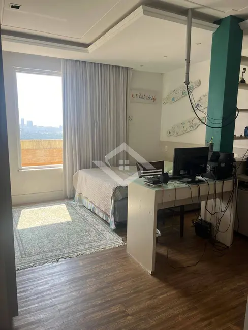 Apartamento com 3 quartos à venda, 270m2 em Copacabana, Rio De Janeiro - RJ - imagem 7 Foto 7 de Apartamento com 3 quartos à venda, 270m2 em Copacabana, Rio De Janeiro - RJ