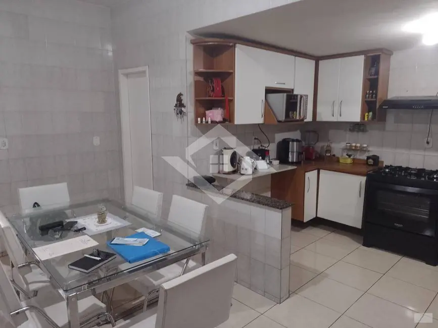 Casa com 3 quartos à venda, 180m2 em Campo Grande, Rio De Janeiro - RJ - imagem 9 Foto 9 de Casa com 3 quartos à venda, 180m2 em Campo Grande, Rio De Janeiro - RJ