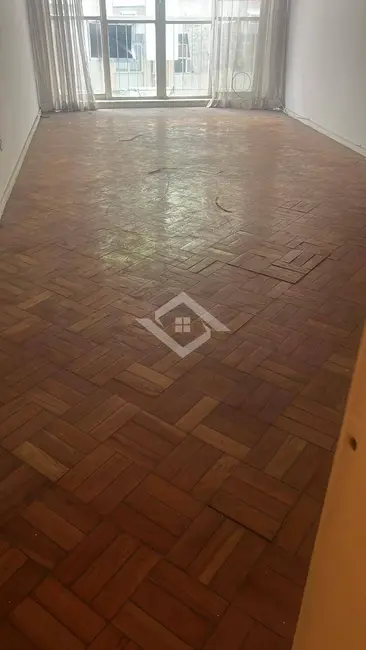 Apartamento com 3 quartos à venda, 103m2 em Copacabana, Rio De Janeiro - RJ - imagem 8 Foto 8 de Apartamento com 3 quartos à venda, 103m2 em Copacabana, Rio De Janeiro - RJ