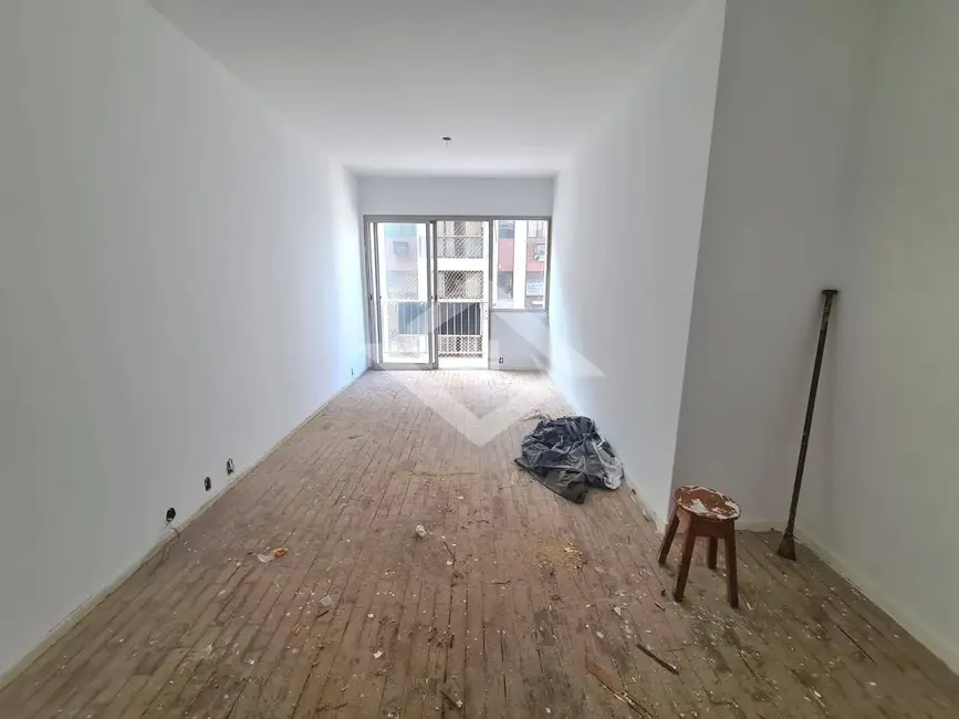 Foto 4 de Apartamento com 3 quartos à venda, 100m2 em Copacabana, Rio De Janeiro - RJ