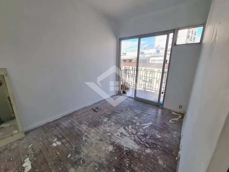 Foto 3 de Apartamento com 3 quartos à venda, 100m2 em Copacabana, Rio De Janeiro - RJ