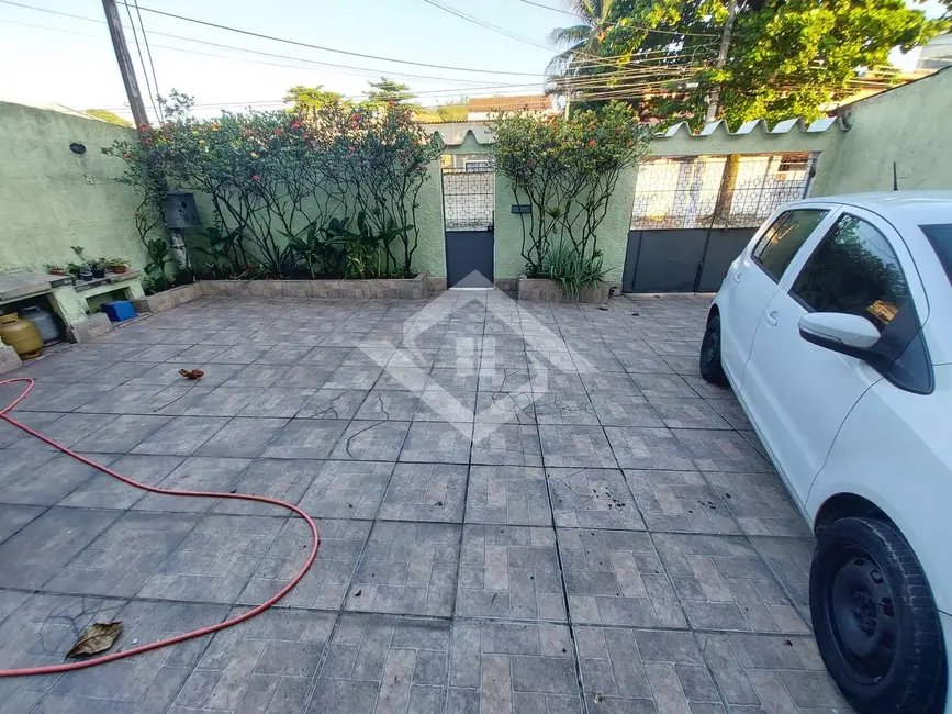 Foto 3 de Casa com 5 quartos à venda, 250m2 em Campo Grande, Rio De Janeiro - RJ