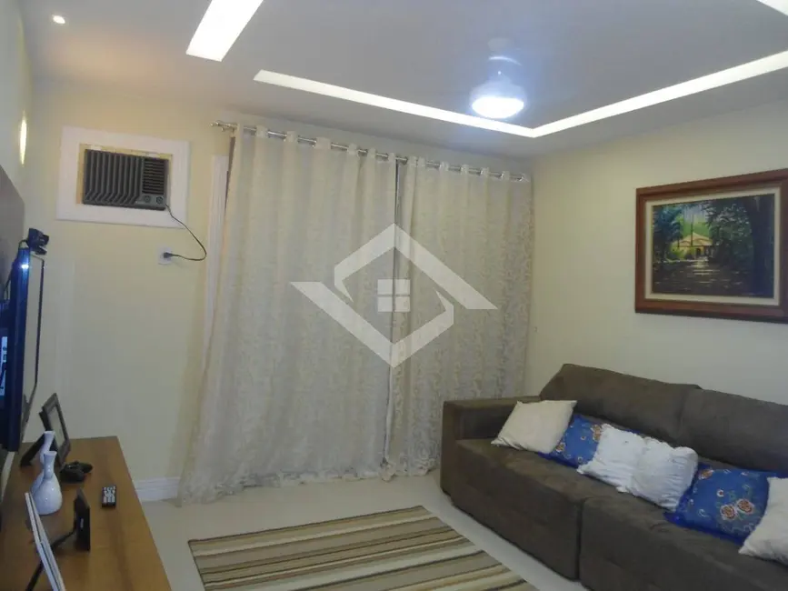 Casa de Condomínio com 4 quartos à venda, 260m2 em Campo Grande, Rio De Janeiro - RJ - imagem 3 Foto 3 de Casa de Condomínio com 4 quartos à venda, 260m2 em Campo Grande, Rio De Janeiro - RJ