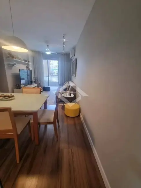 Foto 2 de Apartamento com 2 quartos à venda, 90m2 em Barra da Tijuca, Rio De Janeiro - RJ