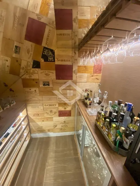 Casa com 6 quartos à venda e para alugar, 1000m2 em Barra da Tijuca, Rio De Janeiro - RJ - imagem 6 Foto 6 de Casa com 6 quartos à venda e para alugar, 1000m2 em Barra da Tijuca, Rio De Janeiro - RJ