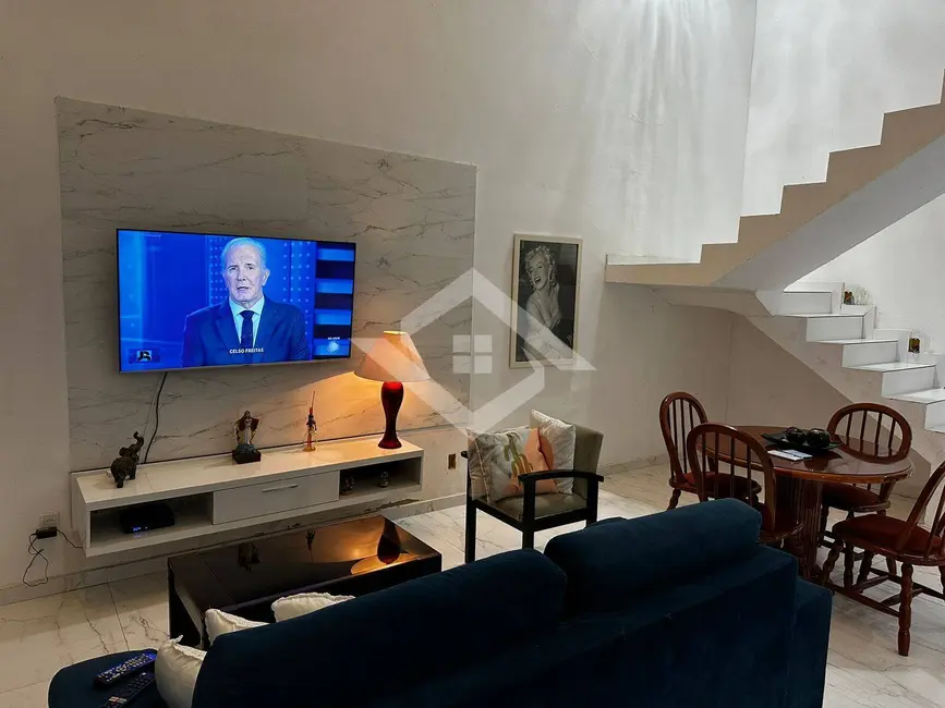 Casa com 3 quartos à venda, 380m2 em Jacarepaguá, Rio De Janeiro - RJ - imagem 5 Foto 5 de Casa com 3 quartos à venda, 380m2 em Jacarepaguá, Rio De Janeiro - RJ
