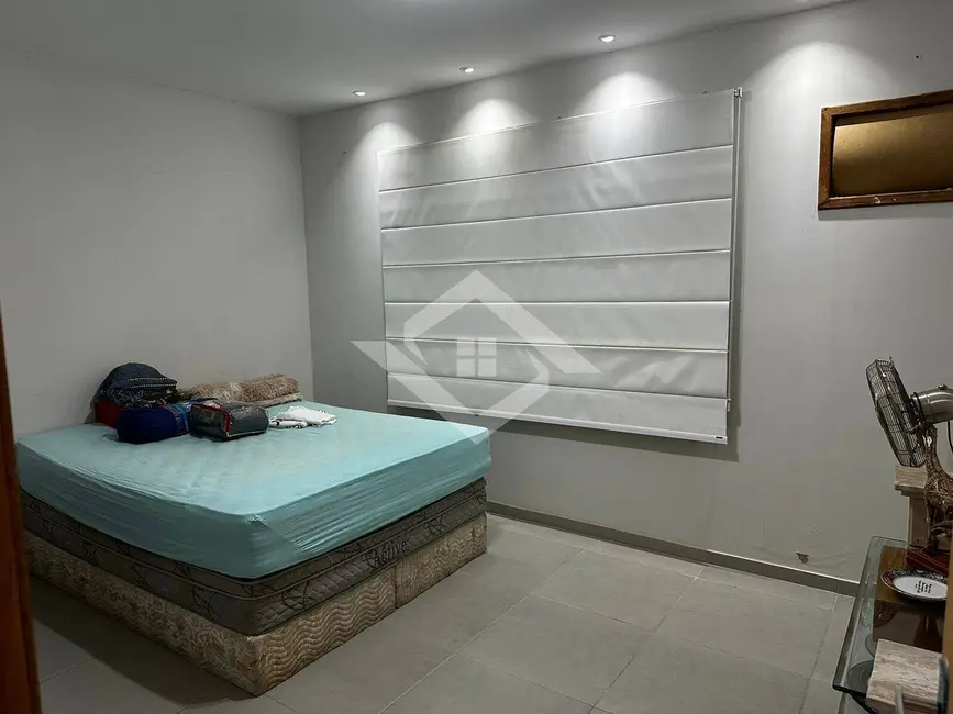 Casa com 3 quartos à venda, 380m2 em Jacarepaguá, Rio De Janeiro - RJ - imagem 9 Foto 9 de Casa com 3 quartos à venda, 380m2 em Jacarepaguá, Rio De Janeiro - RJ