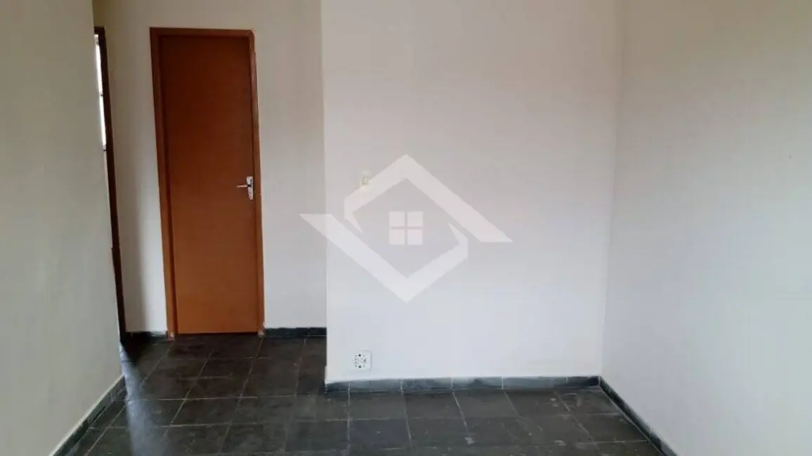 Foto 3 de Apartamento com 2 quartos à venda, 45m2 em Santa Cruz, Rio De Janeiro - RJ