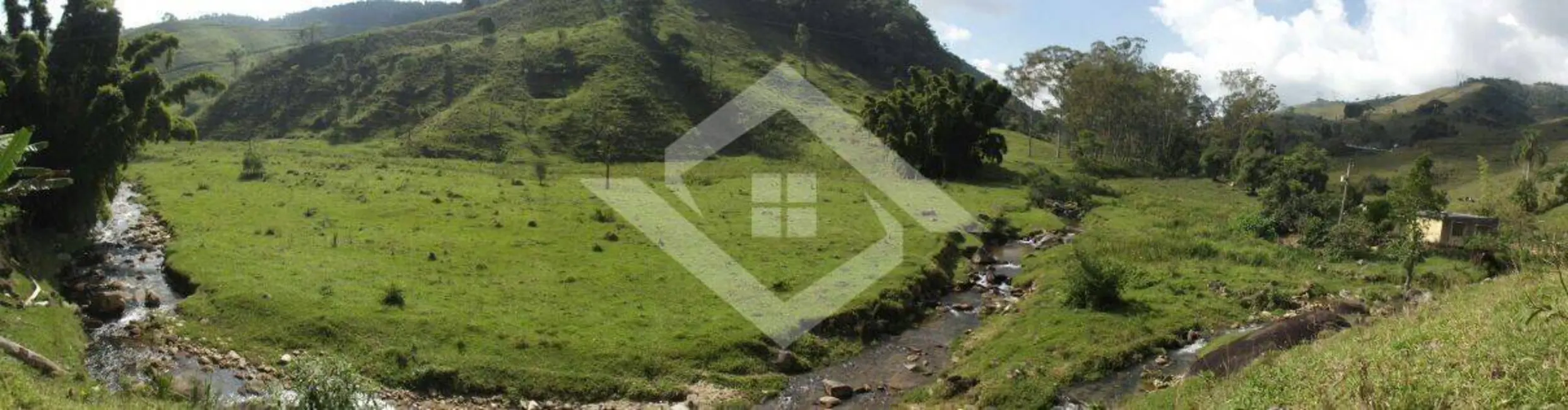 Chácara com 3 quartos à venda, 116m2 em Centro, Rio Claro - RJ - imagem 3 Foto 3 de Chácara com 3 quartos à venda, 116m2 em Centro, Rio Claro - RJ