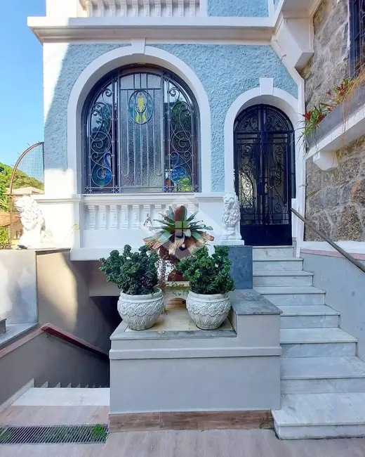 Casa com 7 quartos à venda, 585m2 em Cosme Velho, Rio De Janeiro - RJ - imagem 4 Foto 4 de Casa com 7 quartos à venda, 585m2 em Cosme Velho, Rio De Janeiro - RJ