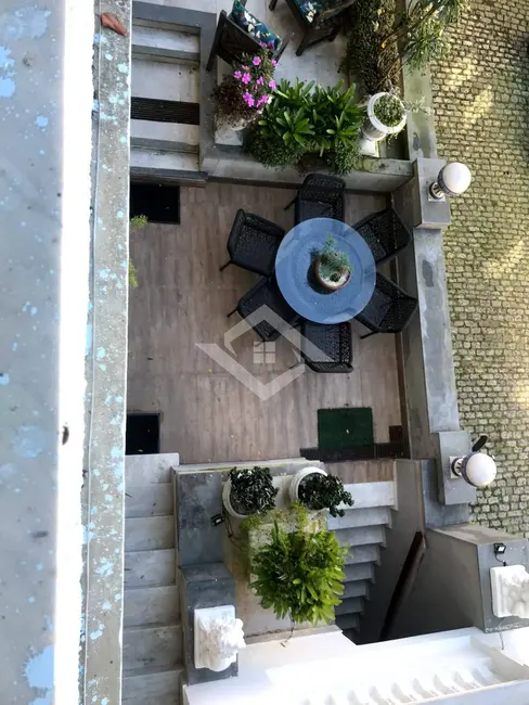 Casa com 7 quartos à venda, 585m2 em Cosme Velho, Rio De Janeiro - RJ - imagem 7 Foto 7 de Casa com 7 quartos à venda, 585m2 em Cosme Velho, Rio De Janeiro - RJ