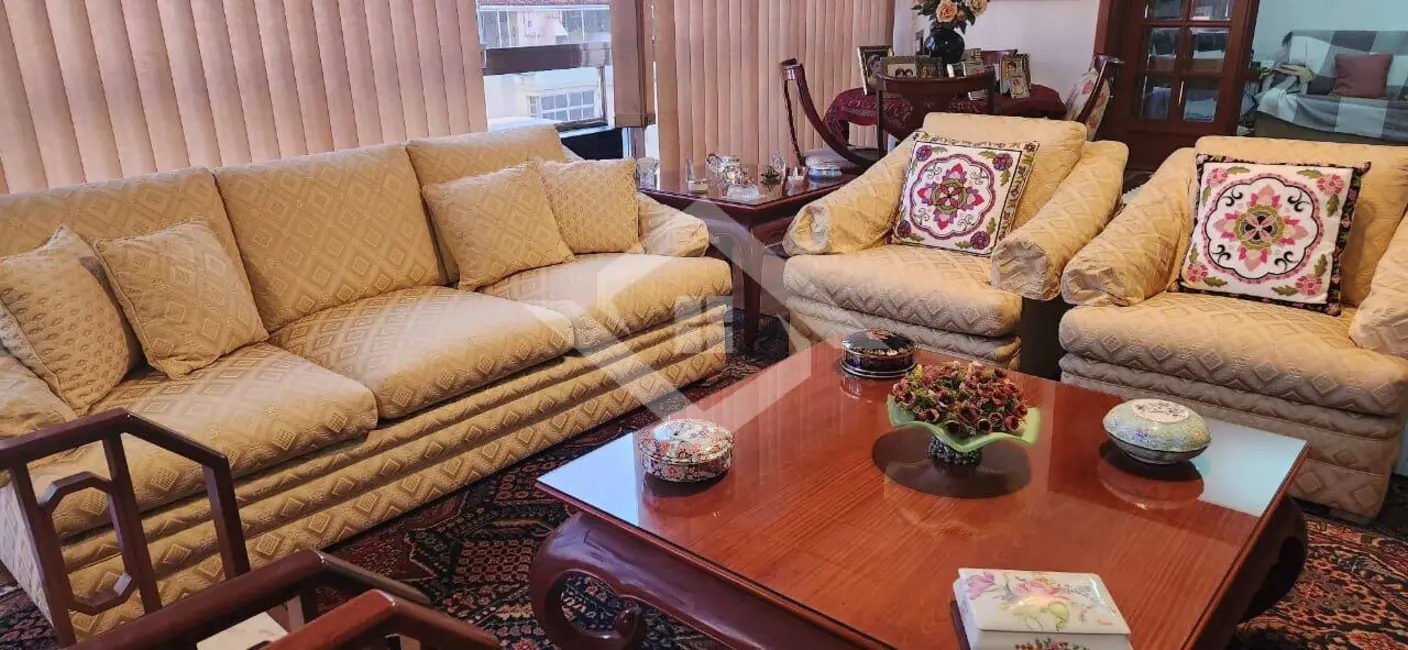 Apartamento com 4 quartos à venda, 298m2 em Copacabana, Rio De Janeiro - RJ - imagem 4 Foto 4 de Apartamento com 4 quartos à venda, 298m2 em Copacabana, Rio De Janeiro - RJ