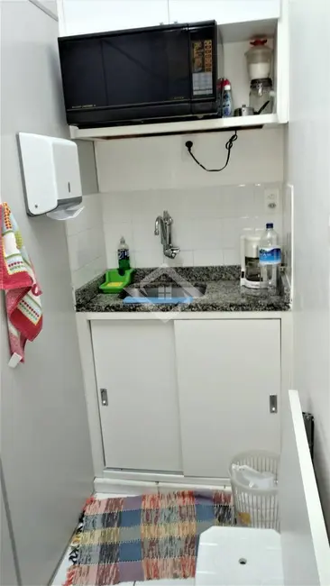 Sala Comercial para alugar, 37m2 em Centro, Rio De Janeiro - RJ - imagem 8 Foto 8 de Sala Comercial para alugar, 37m2 em Centro, Rio De Janeiro - RJ