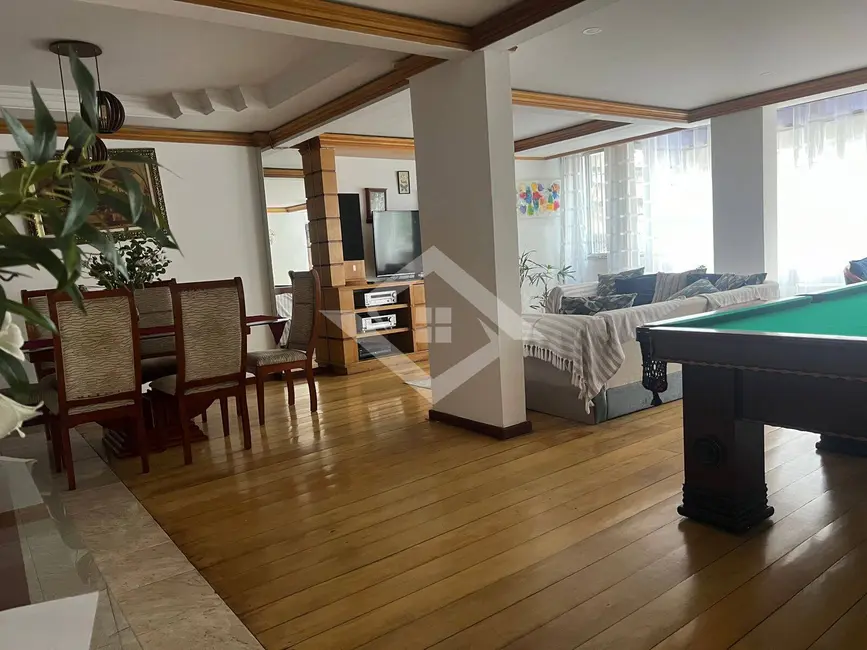 Foto 1 de Apartamento com 3 quartos à venda, 200m2 em Copacabana, Rio De Janeiro - RJ