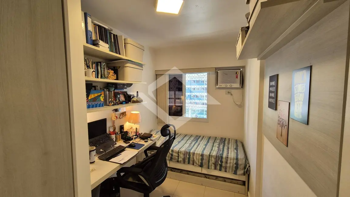 Foto 5 de Apartamento com 3 quartos para alugar, 92m2 em Rio De Janeiro - RJ