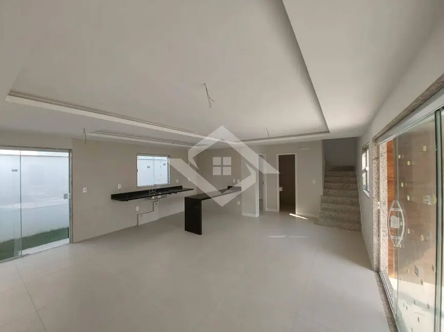 Foto 1 de Casa de Condomínio com 3 quartos à venda, 120m2 em Guaratiba, Rio De Janeiro - RJ
