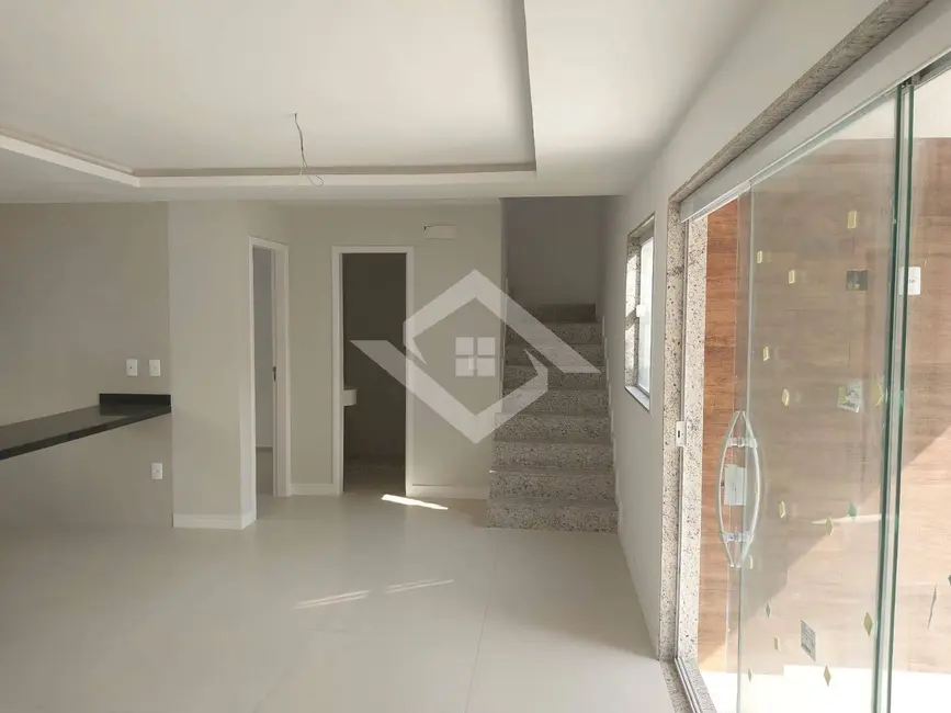 Foto 3 de Casa de Condomínio com 3 quartos à venda, 120m2 em Guaratiba, Rio De Janeiro - RJ
