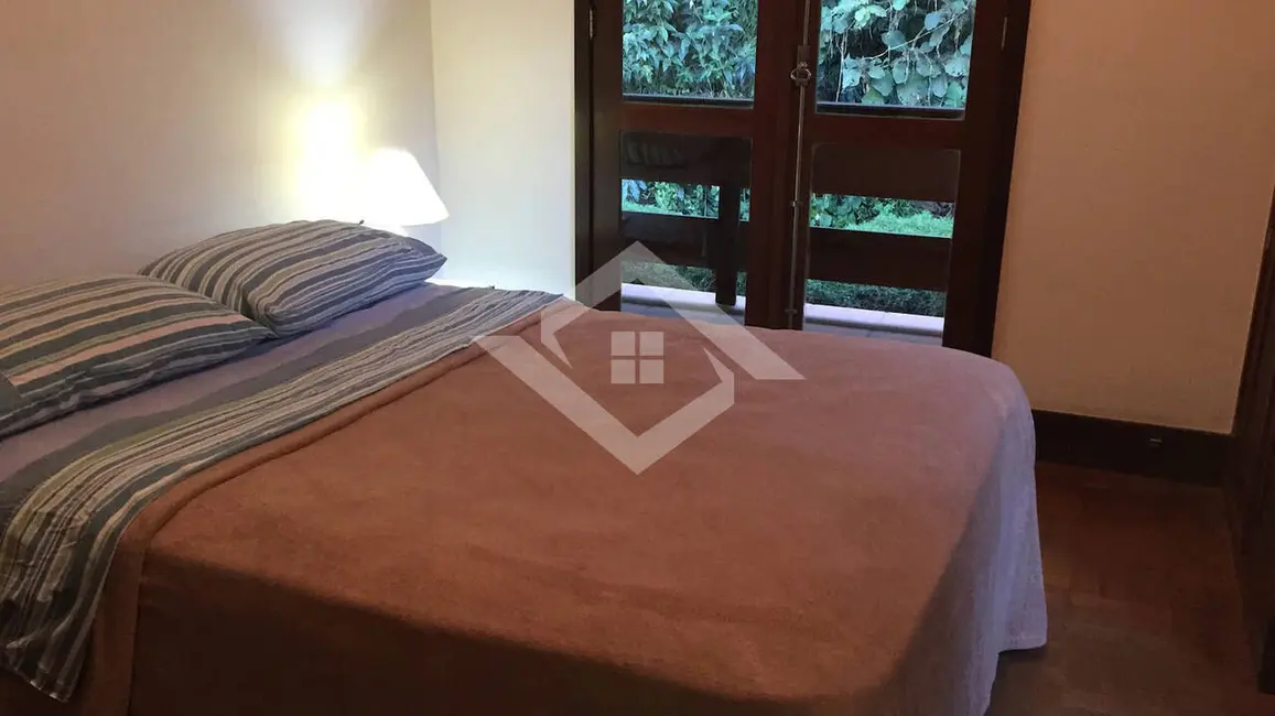 Foto 8 de Sítio / Rancho com 6 quartos à venda, 300m2 em Quarteirão Ingelheim, Petropolis - RJ