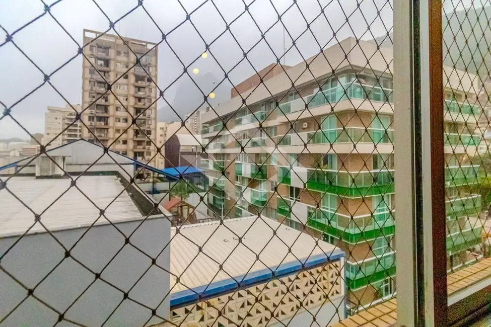 Apartamento com 3 quartos à venda, 137m2 em Botafogo, Rio De Janeiro - RJ - imagem 2 Foto 2 de Apartamento com 3 quartos à venda, 137m2 em Botafogo, Rio De Janeiro - RJ