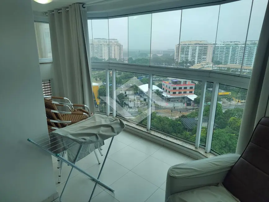 Foto 1 de Apartamento com 2 quartos para alugar, 67m2 em Barra da Tijuca, Rio De Janeiro - RJ