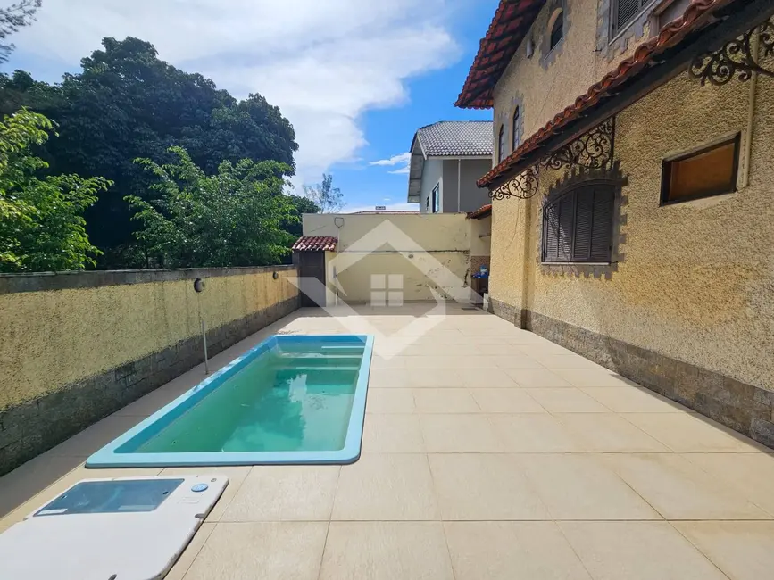 Casa com 4 quartos à venda, 300m2 em Barra da Tijuca, Rio De Janeiro - RJ - imagem 5 Foto 5 de Casa com 4 quartos à venda, 300m2 em Barra da Tijuca, Rio De Janeiro - RJ